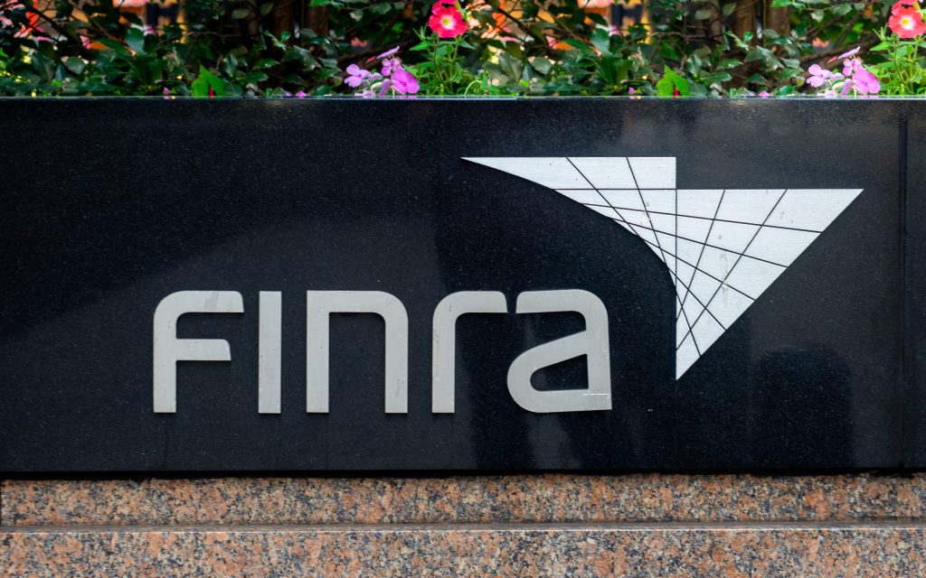 Financial Services SEO: Balancing Keyword Strategy with FINRA&nbsp;Compliance